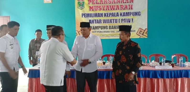 Nasikin Menangkan Pilkakam PAW Banjarrejo, Ini Pesan Camat Waypengubuan