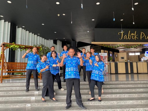 Peringati HUT RI ke 77, BBC Hotel Lampung dan Radarlamteng Ajak Warga Senam Merdeka