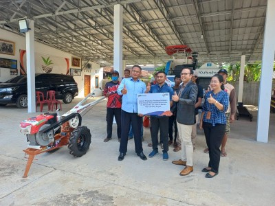 Melalui Dana CSR, BRI Cabang Bandarjaya Bantu Mesin Pertanian Senilai Rp549 Juta