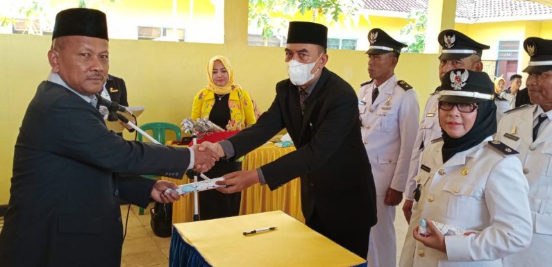 Camat Punggur Pimpin Sertijab Empat Kakam Terpilih Periode 2022-2028
