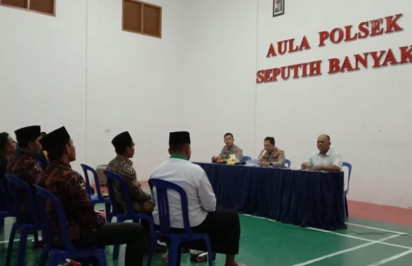 Cara Kapolsek Seputihbanyak Jaga Kamtibmas, Eratkan Silaturahmi dengan Tokoh dan Ormas