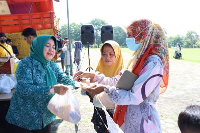 Stabilisasi Pasokan dan Harga Sembako, Pemkab Lamteng Gelar Operasi Program Pasar Murah