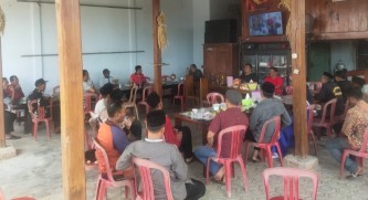 Pererat Silaturahmi, Ikawangi Lamteng Halal Bihalal ke Kediaman Ketua DPRD Sumarsono