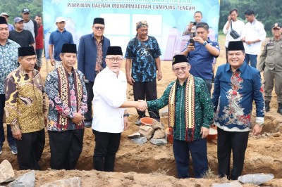 Pengukuhan PD Muhammadiyah dan Aisyiyah Lamteng Ditandai dengan Peletakan Batu Pertama Masjid dan Tabligh Akbar