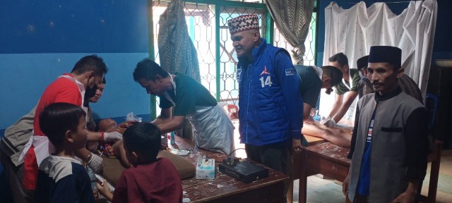 Berbagi Kasih Kepada Masyarakat, Ketua Fraksi Partai Demokrat Lamteng Toni Sastra Jaya Gelar Khitanan Massal Gratis