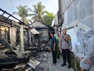 Warung Makan dan Kos-kosan di Bandarjaya Terbakar, Kerugian Ditaksir Ratusan Juta
