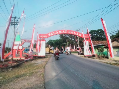 Songsong Hari Kemerdekaan RI ke 78 Kampung Adijaya Percantik Gapura