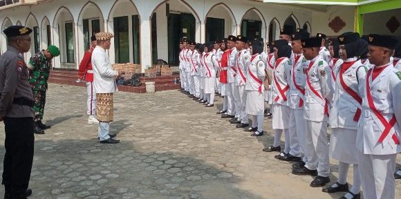 Buang Malasmu dan Jangan Tunggu Hari Esok, Begitu Pesan Tosa Kepada Paskibra Kecamatan Trimurjo