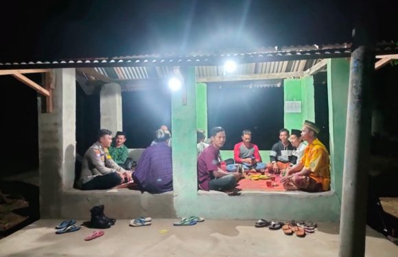 Anggota Polsek Seputih Mataram Rutin Giat Sambang dan Cek Pos Ronda