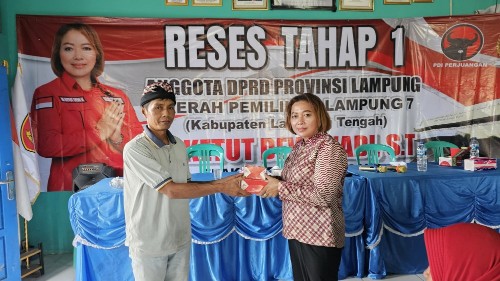 Reses di Anak Ratu Aji, Ni Ketut Dewi Nadi Akan Perjuangkan Aspirasi Masyarakat
