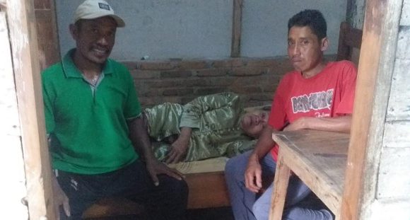 Melalui Komang Koheri, Pemuda asal Raman Utara akan Usulkan Program Bedah Rumah untuk Nenek Yatinem