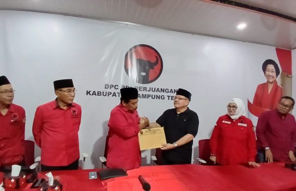 Gantikan Alm. Loekman Djoyosoemarto, Sumarsono Nahkodai DPC PDI P Lamteng