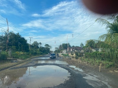 Jalan Provinsi Rusak Dikeluhkan Warga