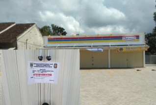 Diduga Langgar Perda Nomor 7 Tahun 2012, Gerai Indomaret di Kecamatan Punggur Disegel
