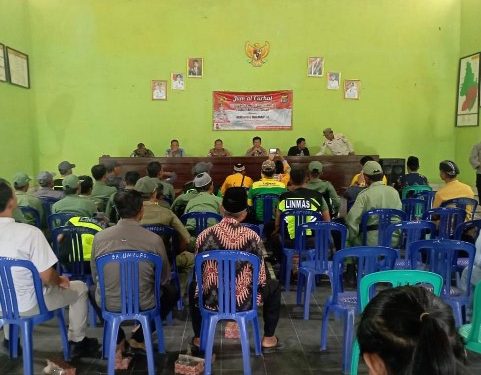 Jumat Curhat di Trimurjo, Kasat Binmas Polres Lamteng Imbau Masyarakat Jaga Kerukunan Jelang Pilkada 2024