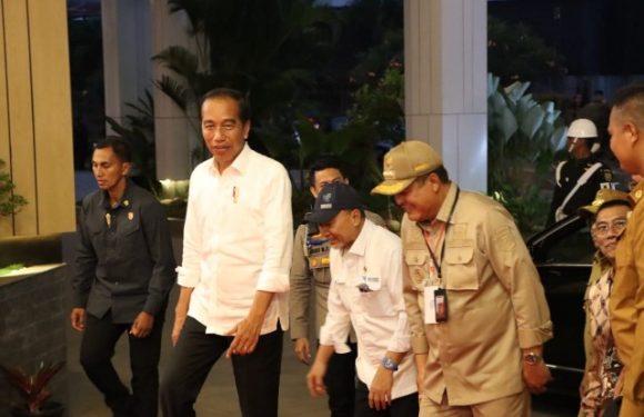 Tiba di BBC Hotel Lampung, Presiden Joko Widodo Disambut Bupati Musa Ahmad dan Forkopimda
