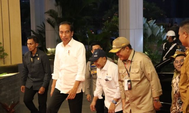 Tiba di BBC Hotel Lampung, Presiden Joko Widodo Disambut Bupati Musa Ahmad dan Forkopimda