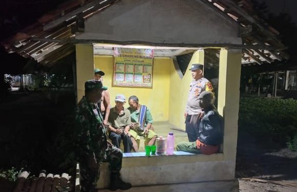 Bhabinkamtibmas Polsek Seputih Mataram Bersama Bhabinsa Tingkatkan Patroli Sambang