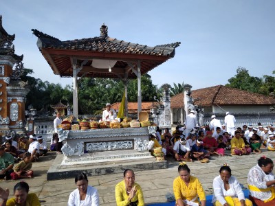 Umat Hindu Dharma Agung Rayakan Kuningan