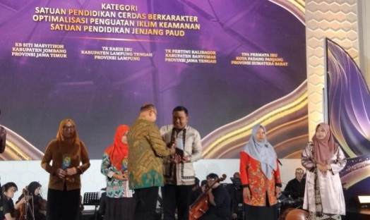 Selamat, Lamteng Raih Apresiasi Satuan Pendidikan Cerdas Berkarakter 2024 dari Kemendikbudristek