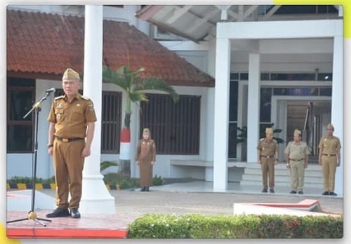 Pemkab Lamteng Gelar Apel Mingguan, Zulfikar Irwan Ingatkan ASN Terus Bekerja Dengan Baik