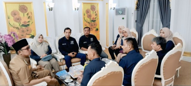 Bupati Ardito Wijaya Diskusi Bersama PWI Lamteng, Cari Solusi Tekan Kecelakaan Pelajar