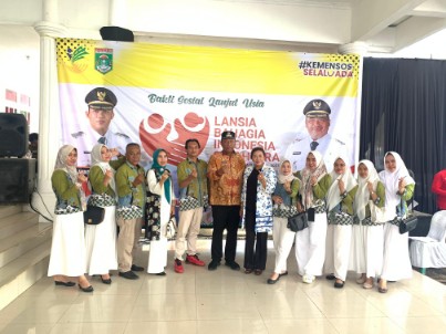 Wabup I Komang Koheri Minta Perusahaan Besar di Lamteng Untuk Lebih Peduli  Masyarakat Terutama Lansia