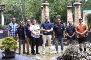 Semarak Hari Bhayangkara Ke-79, Polres Lamteng Gelar Lomba Burung Berkicau dan Pameran Bonsai