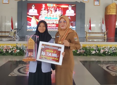 Raih Juara 2 Cerpen di Pekan Kebudayaan Daerah, SMPN 1 Seputihagung Tingkatkan Gerakan Literasi