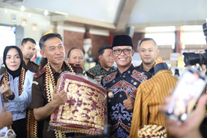 Dorong Ekonomi Daerah Lamteng, Kejaksaan Lounching dan Buka Festival UMKM 2025