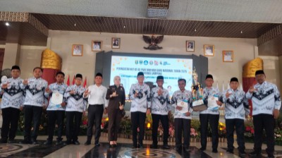 Gubernur Lampung Rahmat Mirzani Djausal Buka HUT PGRI dan Hari Guru Nasional ke 80 di Lamteng