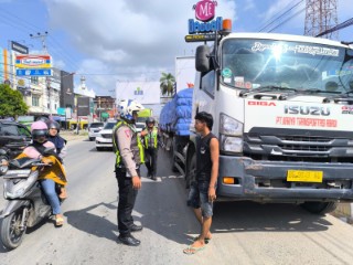 Jelang Tahun Baru, Sat Lantas Polres Lamteng Imbau Kendaraan Sumbu Tiga Patuhi Jam Operasional