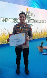 Dukung Ketahanan Pangan, Kapolres Lamteng Raih Penghargaan Presiden RI