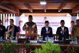 Hadiri Pelantikan DPD NasDem, Plt Bupati I Komang Koheri Ajak Jaga Iklim Demokrasi di Lamteng