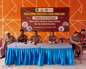 Ajak Pelajar Isi Ramadan dengan Kegiatan Positif, Sat Binmas Polres Lamteng Beri Punyuluhan di SMK Sendang Agung
