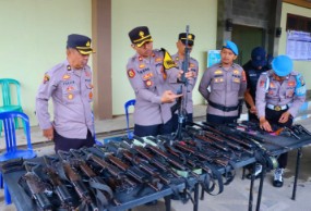 Polres Lamteng Cek Senpi Dinas Personel, Pastikan Penggunaan Sesuai Prosedur