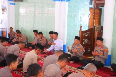 Polres Lamteng Peringati Nuzulul Qur’an, Momentum Tingkatkan Iman dan Profesionalisme Personel