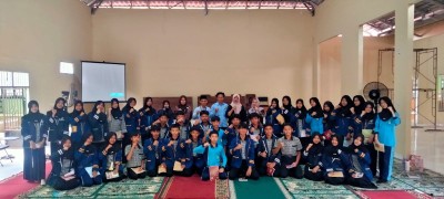 Ikuti Sosialisasi Jurnalistik, 46 OSIS MTs.N 1 Lamteng Tertarik Belajar Reporter Televisi