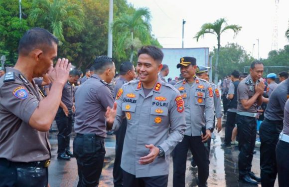 74 Personel Polres Lamteng Naik Pangkat, Kapolres : Jadikan Amanah untuk Meningkatkan Pengabdian