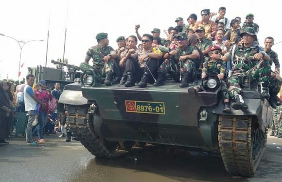 TNI AD Pamerkan Alutsista Terbaru di Lamteng