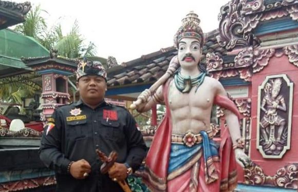 Ketua Pecalang Lamteng Ketut Sucipta Yang Terus Megabdikan Diri kepada Umat
