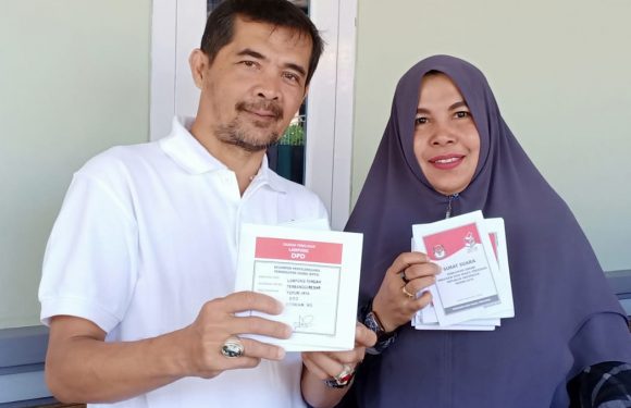 Ketua MKKS SMK Lamteng Nyoblos di TPS 053 Yukumjaya