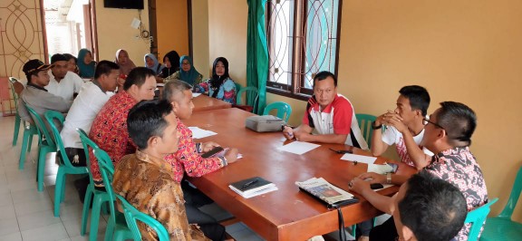 UPK Terbanggibesar Serahkan Rp 17 Juta Kegiatan Safari Ramadhan