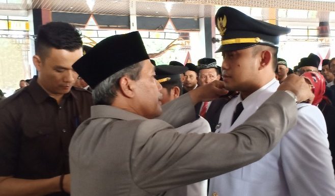 Ricky Augusta Jabat Camat Anaktuha