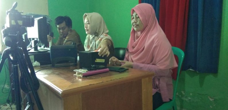 Hari Pertama Kerja, Kantor Kecamatan Rumbia “Diserbu” Warga