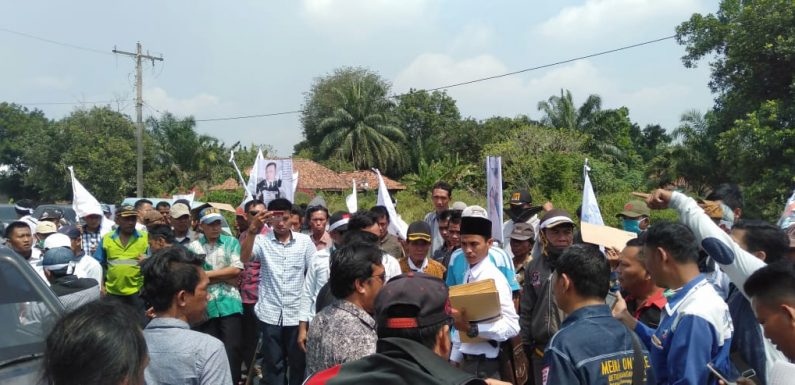 Ratusan Warga Desak Kejari Lamteng, Segera Proses Dugaan Penyimpangan ADD Kakam Payung Makmur