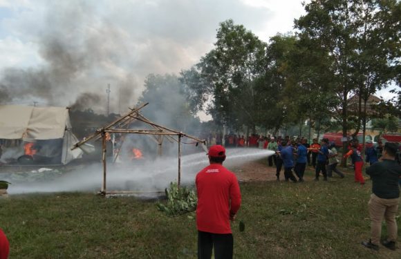 Dua Rumah Terbakar saat Terjadi Angin Puting Beliung di Rumbia