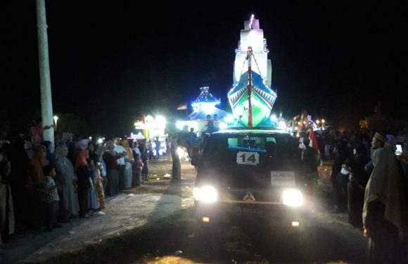 Ribuan Masyarakat Ikuti Takbir Keliling di Seputihraman