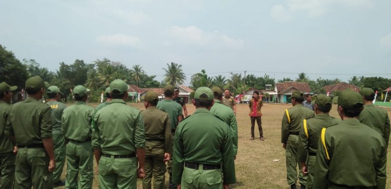 Kenalkan Program Bupati Linmas Kampung Gorasjaya Dapatkan Pembinaan