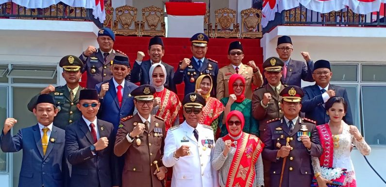 Ini Pesan Bupati Loekman di HUT RI ke 74